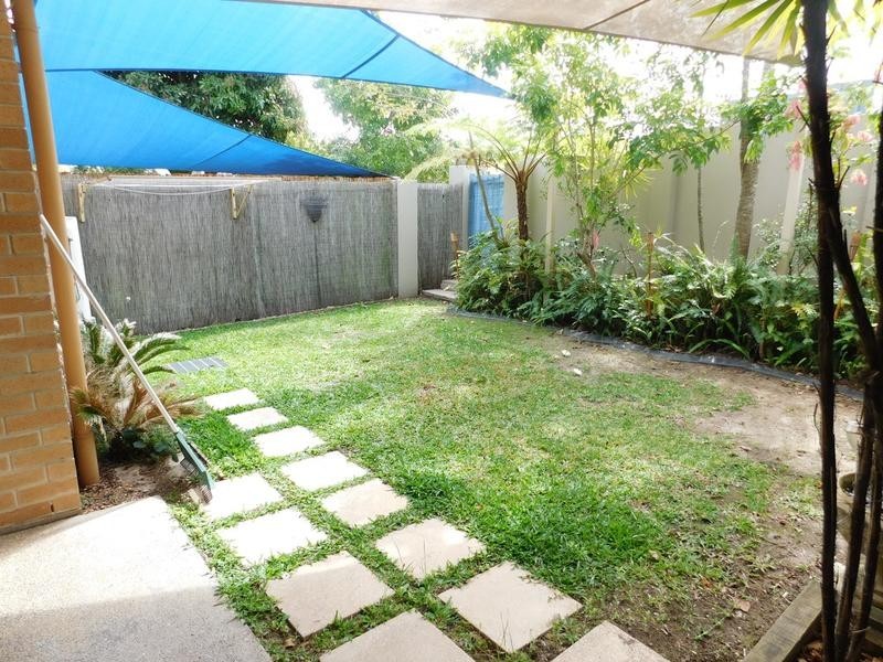 2/15 Harley Street, Labrador QLD 4215