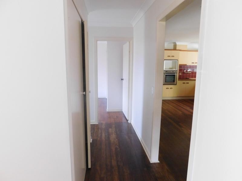 1/8 Mcwilliam Close, Labrador QLD 4215
