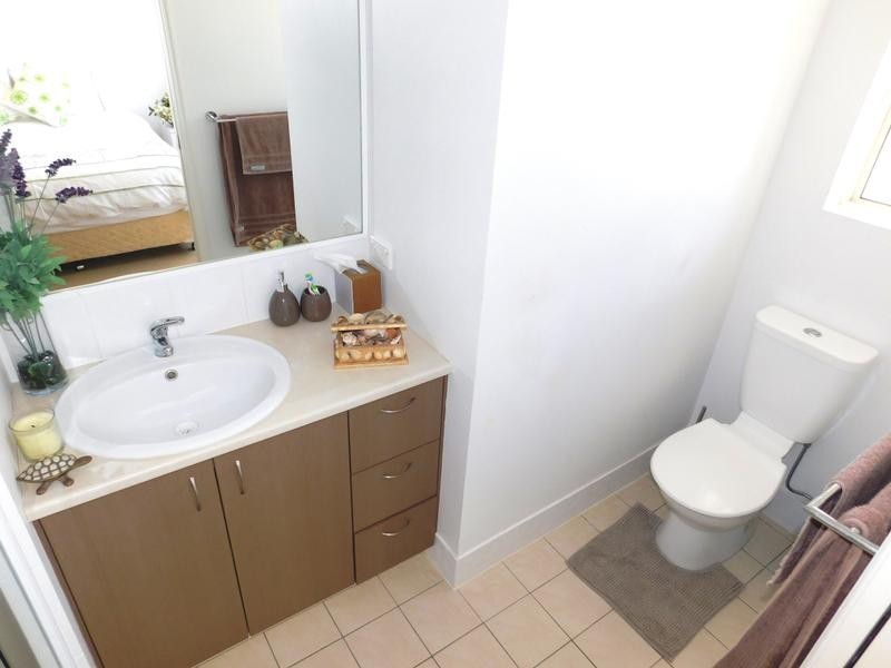 8/131 Muir Street, Labrador QLD 4215