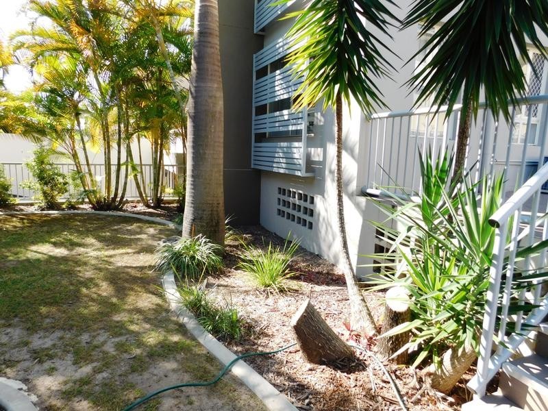 8/131 Muir Street, Labrador QLD 4215