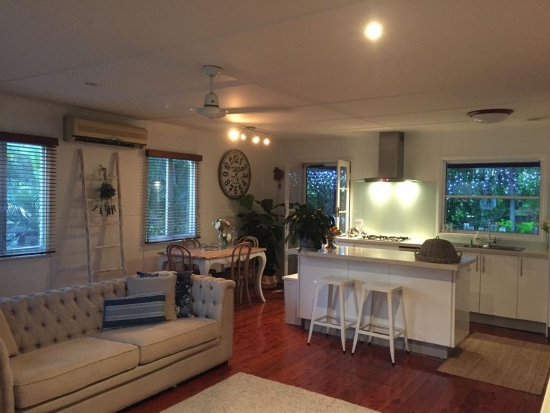 3 Echlin Street, Labrador QLD 4215