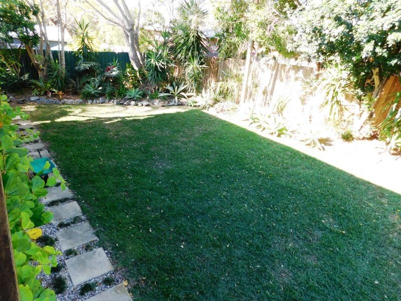 3 Echlin Street, Labrador QLD 4215