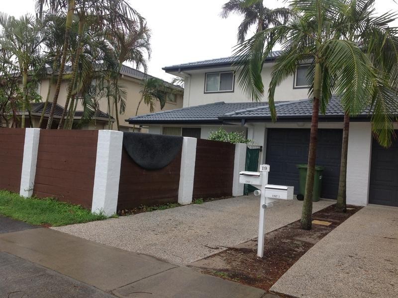 1/19 Central Street, Labrador QLD 4215