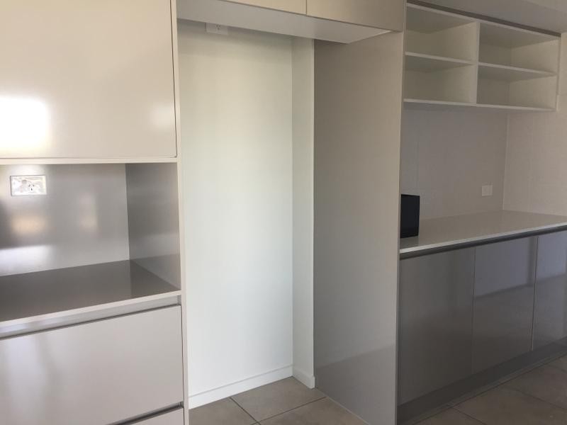 4 Waters Close, Hope Island QLD 4212