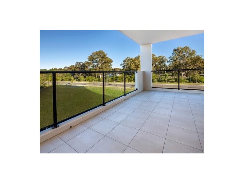 32 Broadwater Avenue, Hope Island QLD 4212