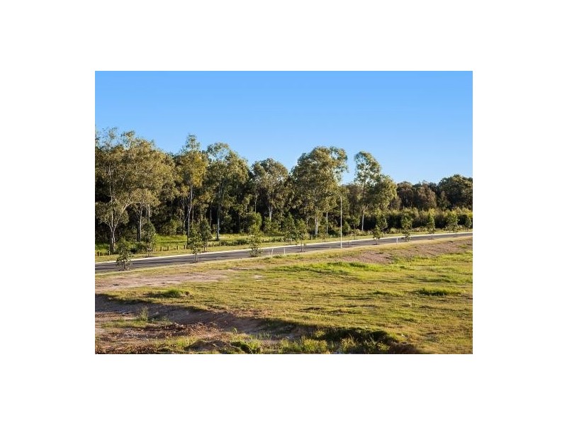 32 Broadwater Avenue, Hope Island QLD 4212
