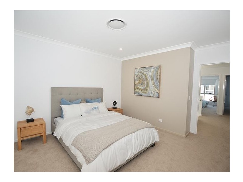 8/156 Marina Quays Boulevard, Hope Island QLD 4212