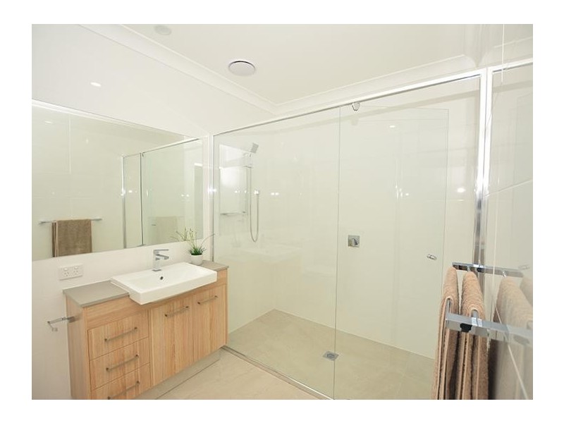 8/156 Marina Quays Boulevard, Hope Island QLD 4212