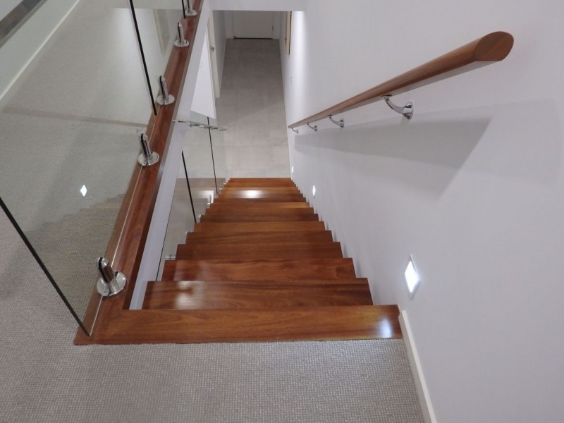 2/9 Clinton Street, Labrador QLD 4215