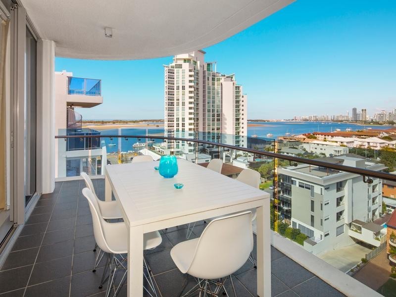 811/19 Imperial Parade, Labrador QLD 4215