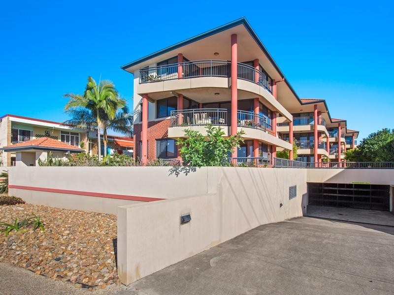11/274 Marine Parade, Labrador QLD 4215