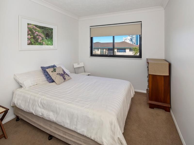 11/274 Marine Parade, Labrador QLD 4215