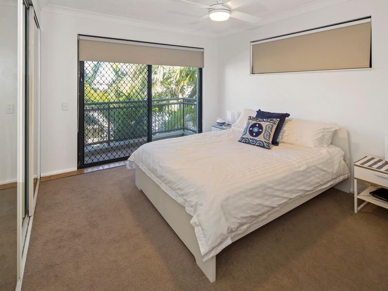 11/274 Marine Parade, Labrador QLD 4215