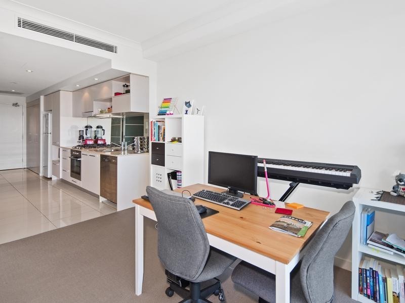 506/430 Marine Parade, Biggera Waters QLD 4216