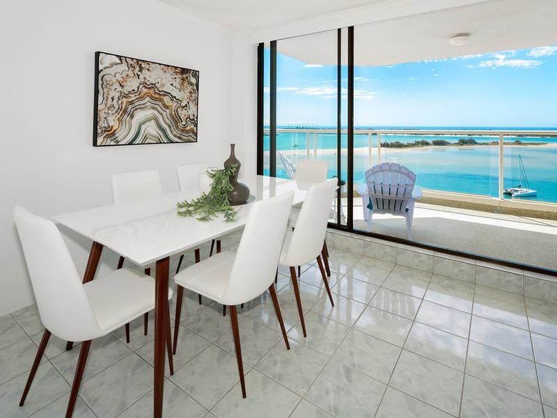 33/318 Marine Parade, Labrador QLD 4215