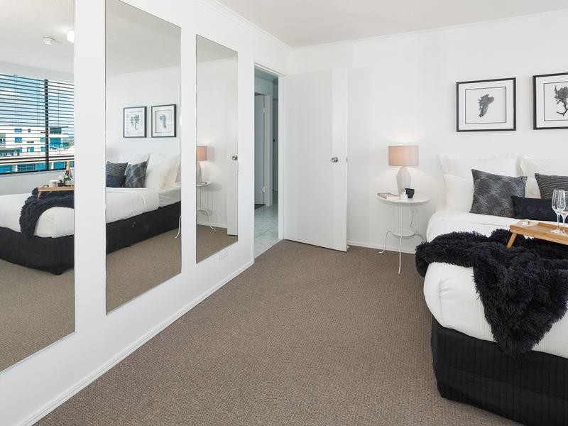 33/318 Marine Parade, Labrador QLD 4215