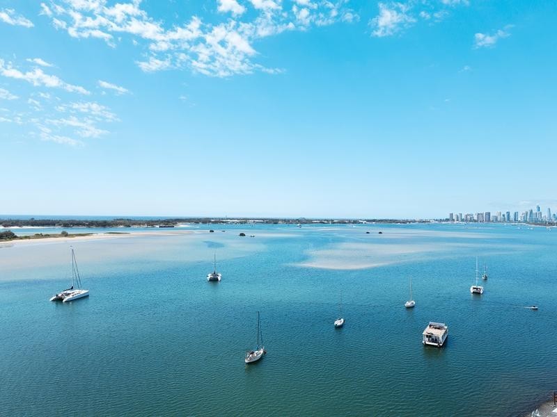 33/318 Marine Parade, Labrador QLD 4215