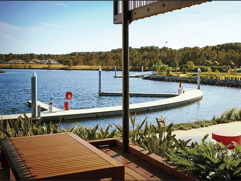 Hope Island QLD 4212