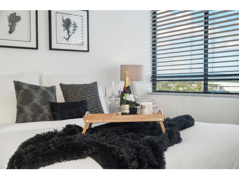 33/318 Marine Parade, Labrador QLD 4215