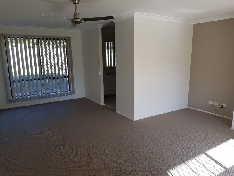 220 Discovery Drive, Helensvale QLD 4212