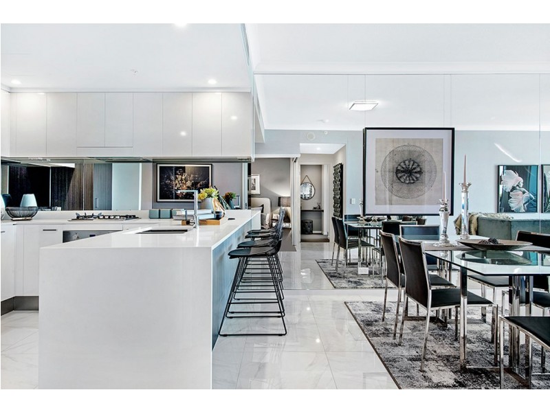 3207/5 Harbour Side Court, Biggera Waters QLD 4216