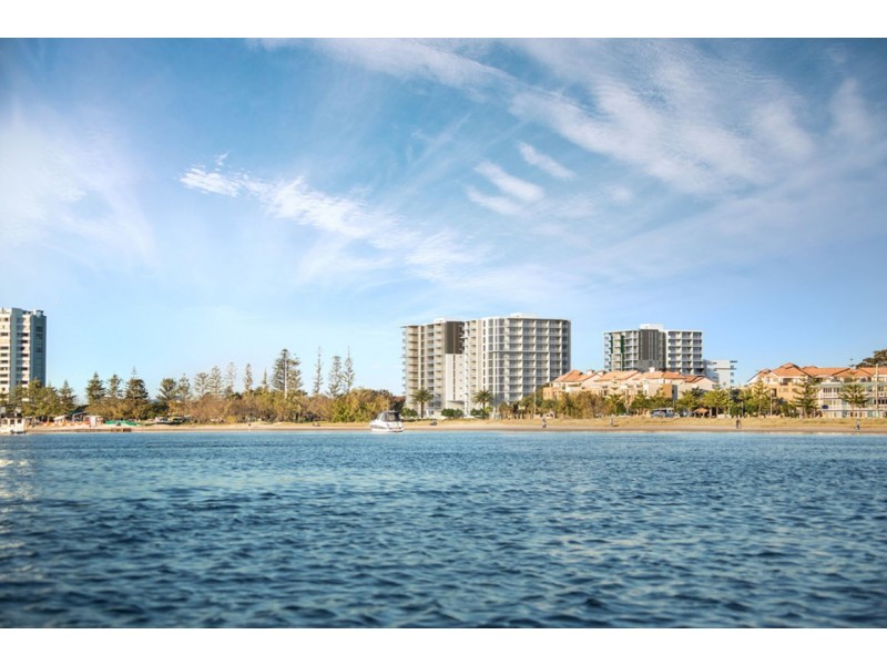 408/386 Marine Parade, Labrador QLD 4215