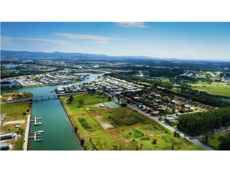 23-31 Sickle Avenue, Hope Island QLD 4212