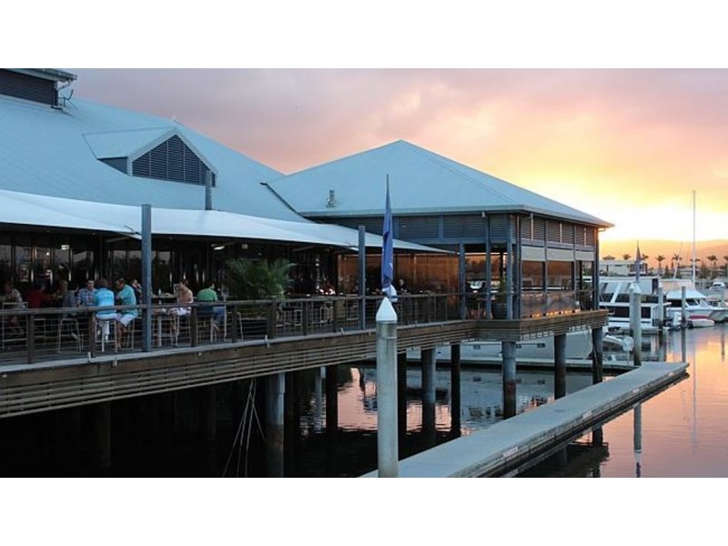 1 Cova Boulevard, Hope Island QLD 4212