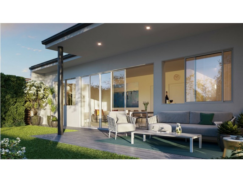 23 Villas Sickle Avenue, Hope Island QLD 4212