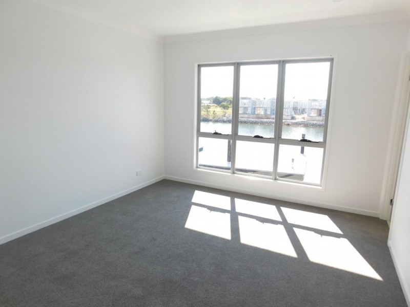 20/156 Marina Quays Boulevard, Hope Island QLD 4212