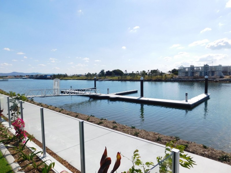 20/156 Marina Quays Boulevard, Hope Island QLD 4212