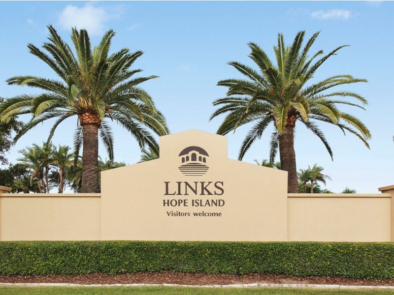 20/156 Marina Quays Boulevard, Hope Island QLD 4212