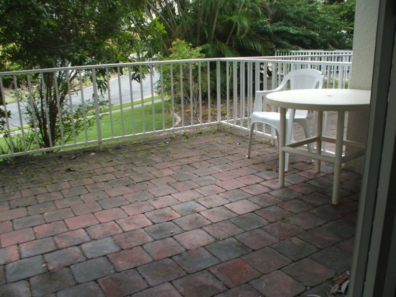 12/37 Bayview Street, Runaway Bay QLD 4216