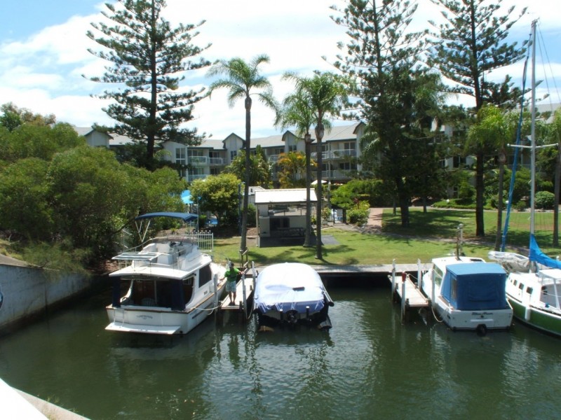 12/37 Bayview Street, Runaway Bay QLD 4216