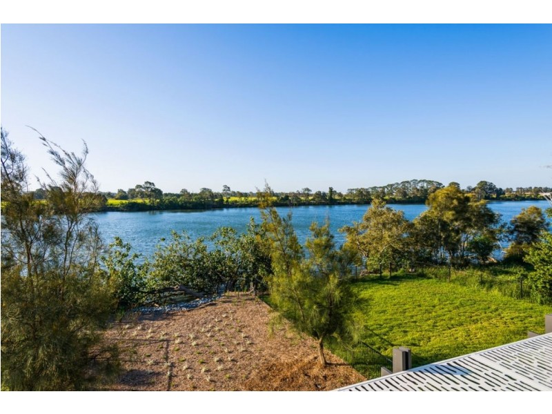 99 River Links Boulevard East, Helensvale QLD 4212