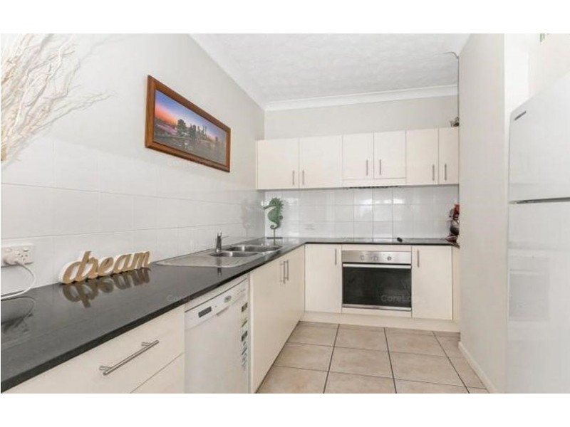 4/97 Muir Street, Labrador QLD 4215