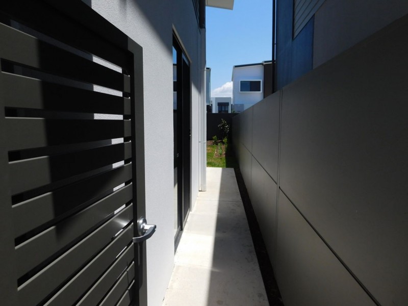 95 Evergreen View, Robina QLD 4226