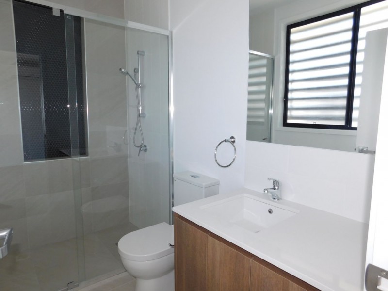 95 Evergreen View, Robina QLD 4226