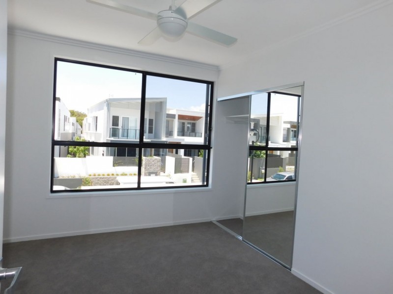 95 Evergreen View, Robina QLD 4226