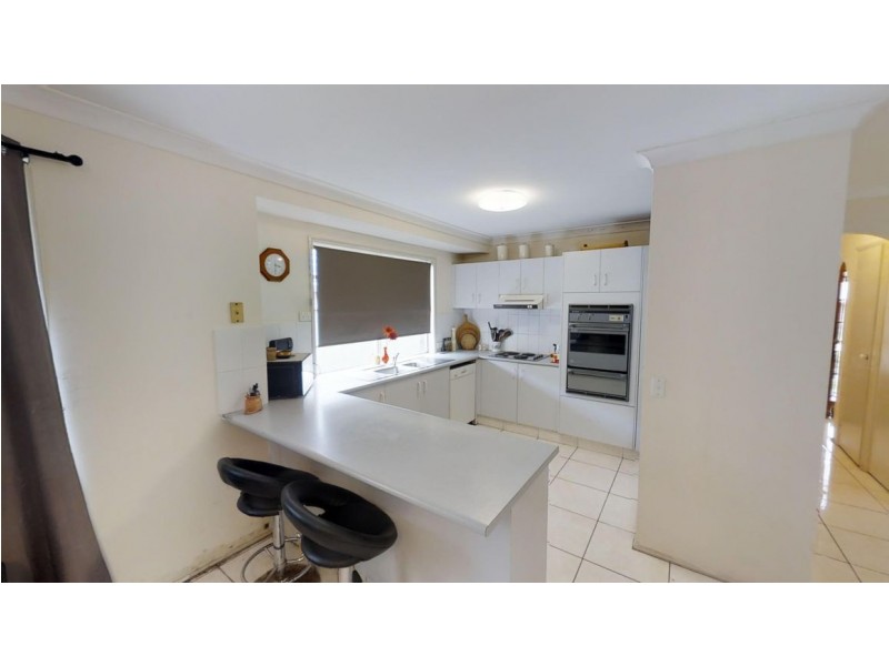 37 Melbourne Road, Arundel QLD 4214
