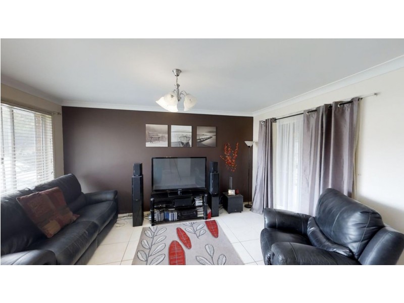 37 Melbourne Road, Arundel QLD 4214