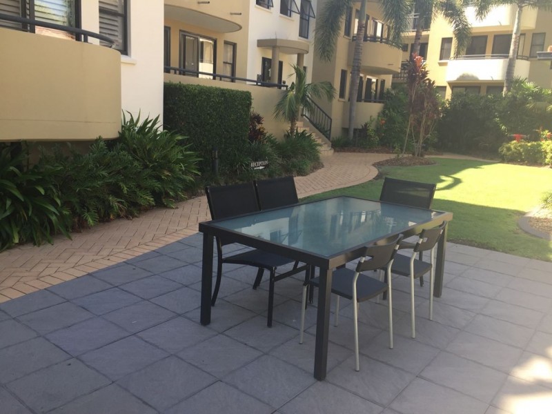 117/392 Marine Parade, Labrador QLD 4215