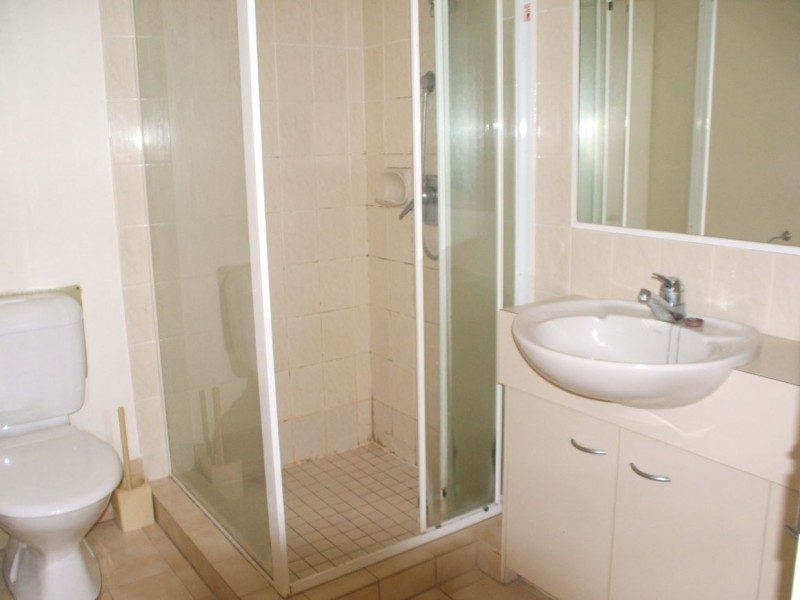 47/37 Bayview Street, Runaway Bay QLD 4216