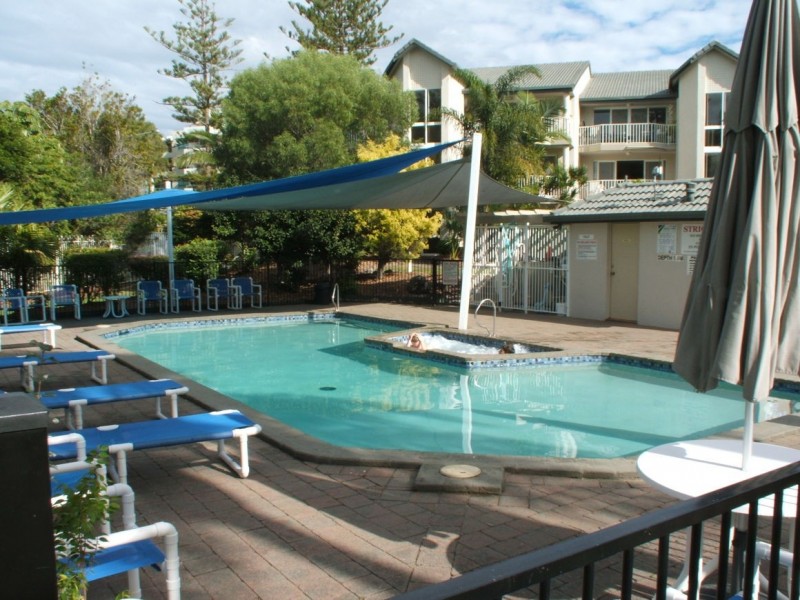 34/37 Bayview Street, Runaway Bay QLD 4216