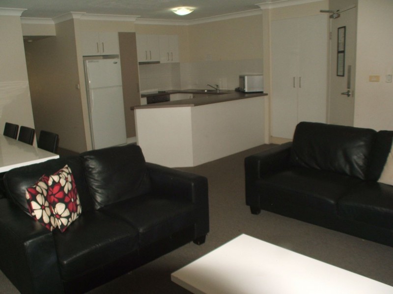 34/37 Bayview Street, Runaway Bay QLD 4216