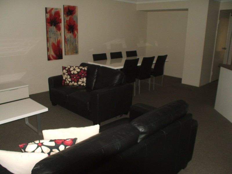 34/37 Bayview Street, Runaway Bay QLD 4216