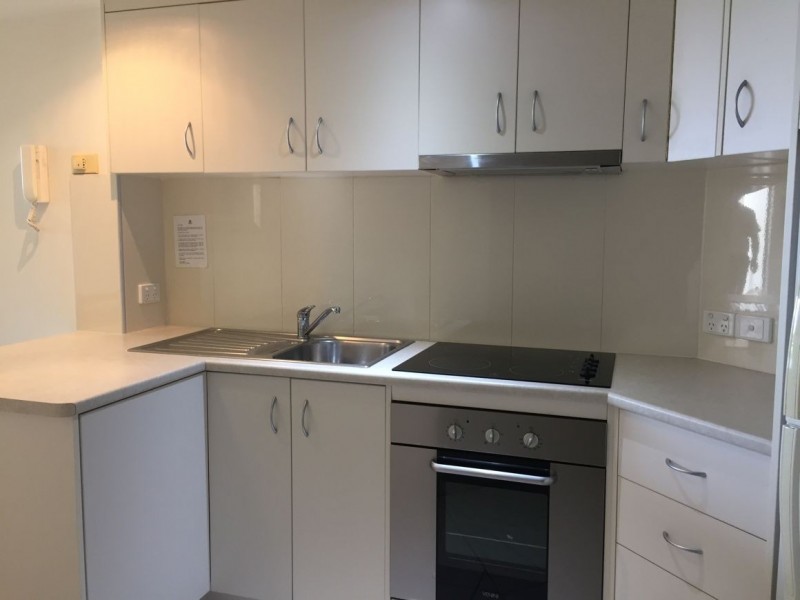 28/452 Marine Parade, Biggera Waters QLD 4216