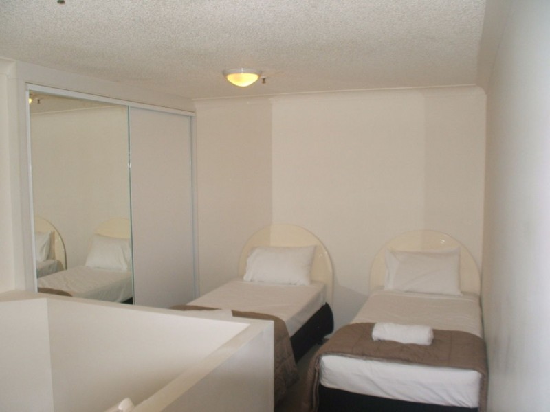 28/452 Marine Parade, Biggera Waters QLD 4216