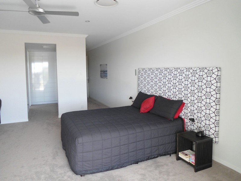 2/14 East Quay Drive, Biggera Waters QLD 4216