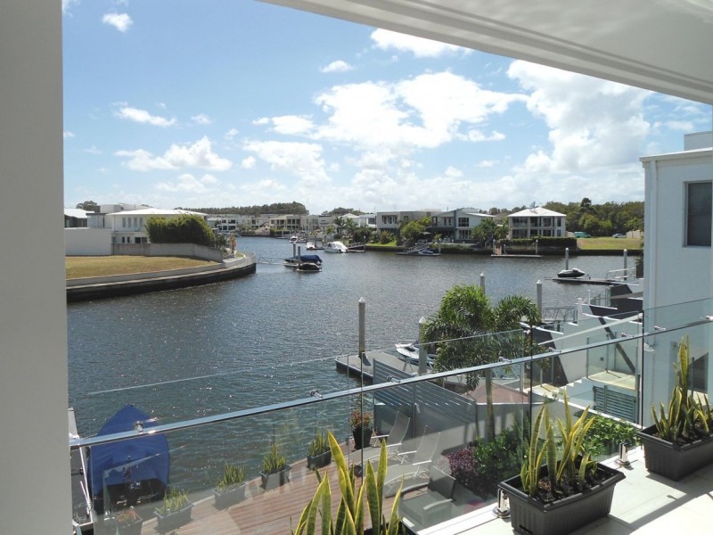2/14 East Quay Drive, Biggera Waters QLD 4216